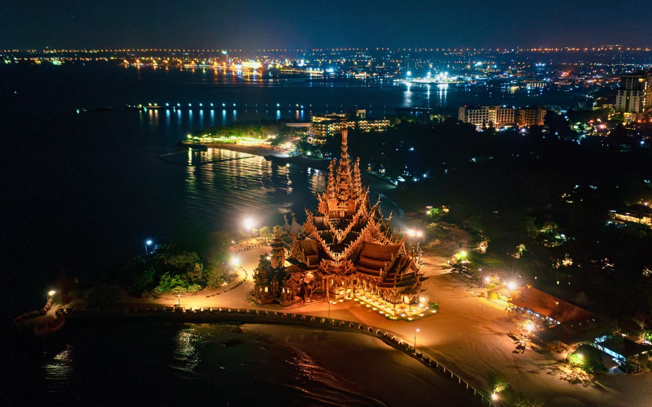 The beauty of The Sanctuary of Truth at night